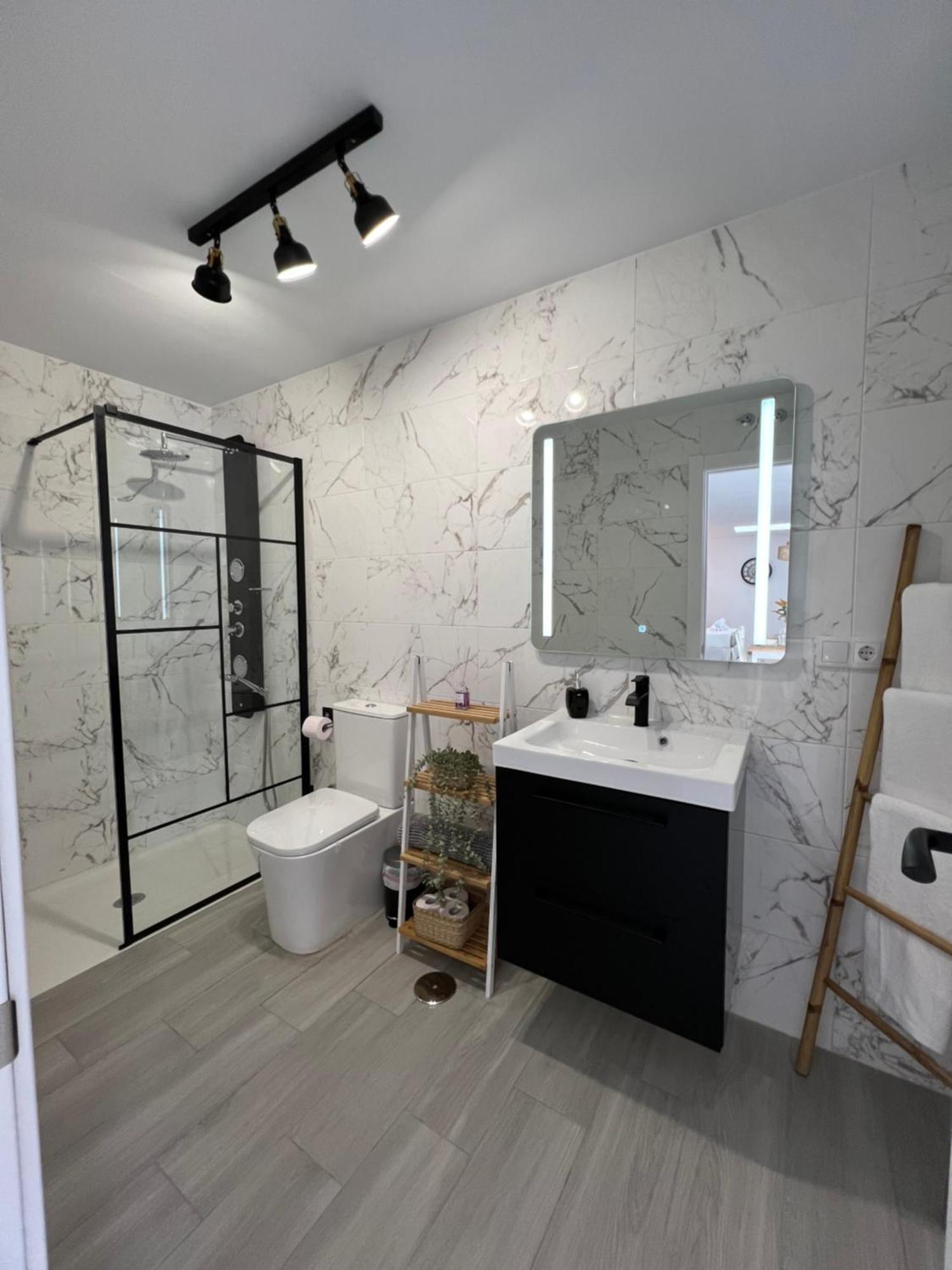 Apartamentos Turisticos A.Parra เฮเรซ เด ลาฟรอนเตรา ภายนอก รูปภาพ