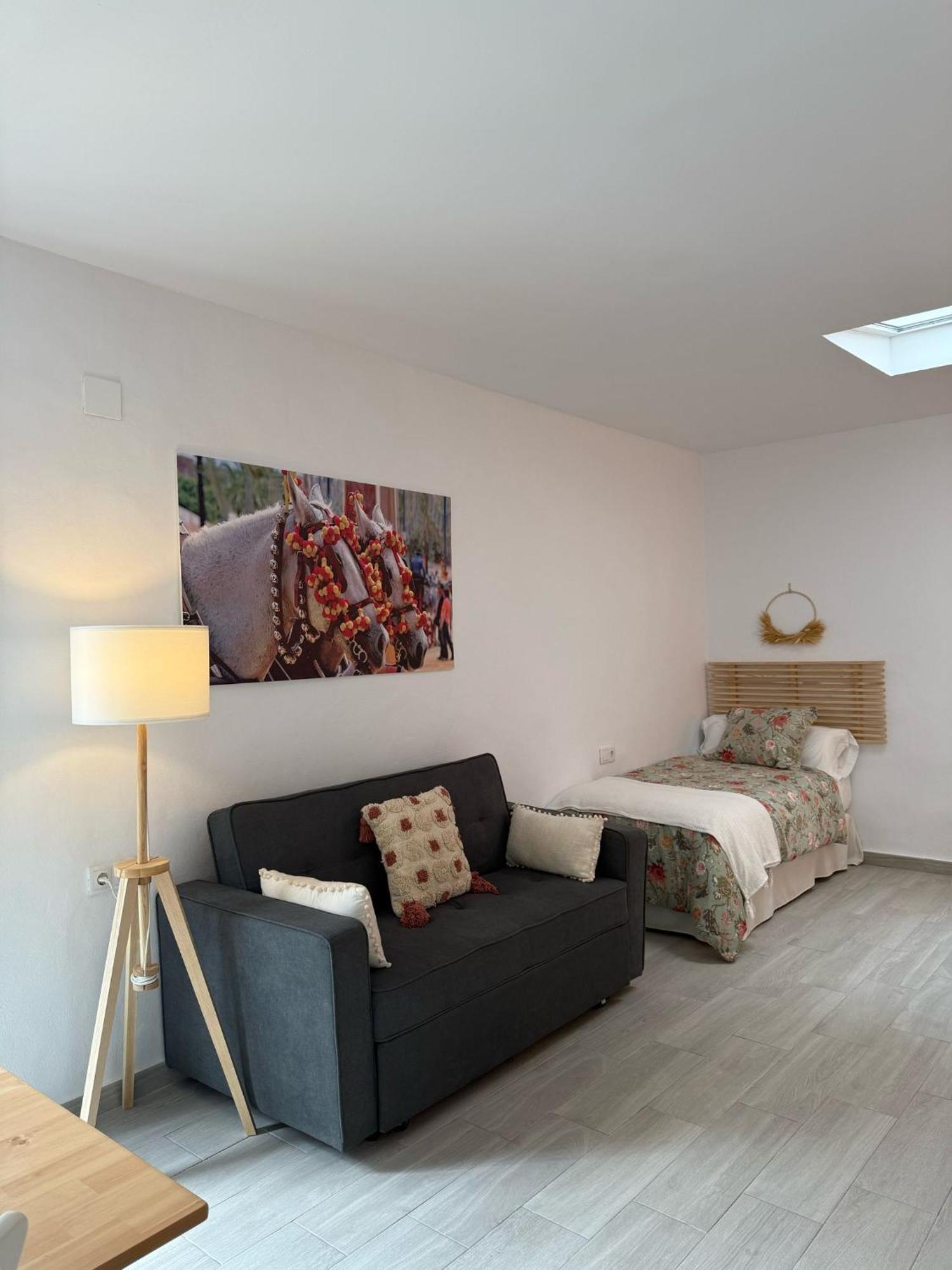 Apartamentos Turisticos A.Parra เฮเรซ เด ลาฟรอนเตรา ภายนอก รูปภาพ
